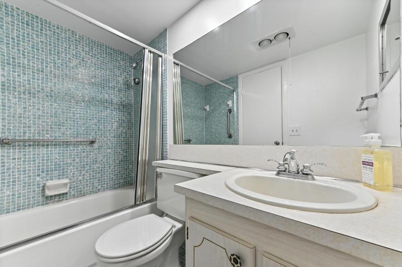 Condo & Townhome Photos