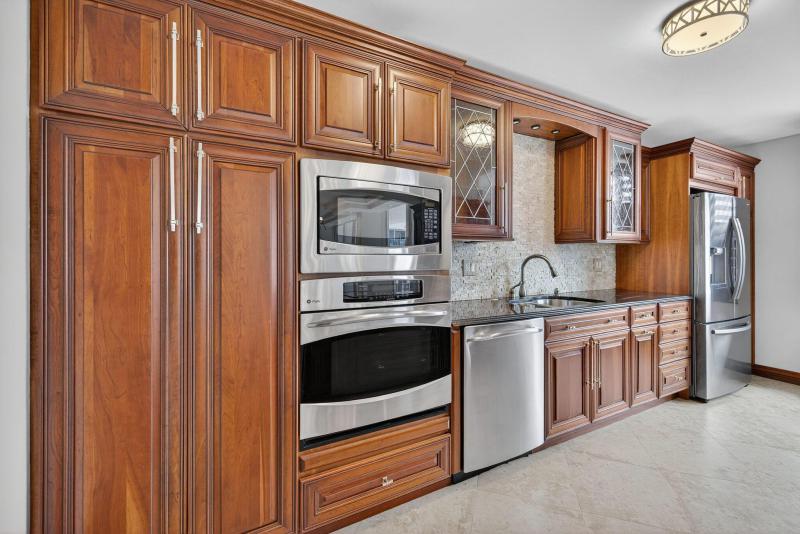  Condo & Townhome Photos