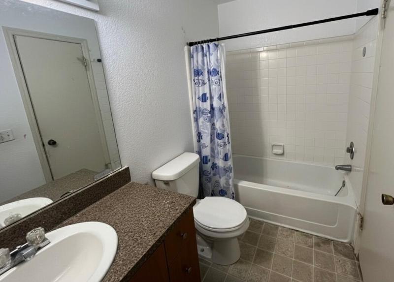  Condo & Townhome Photos