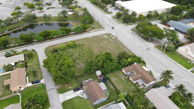  Commercial & Industrial Land Images 