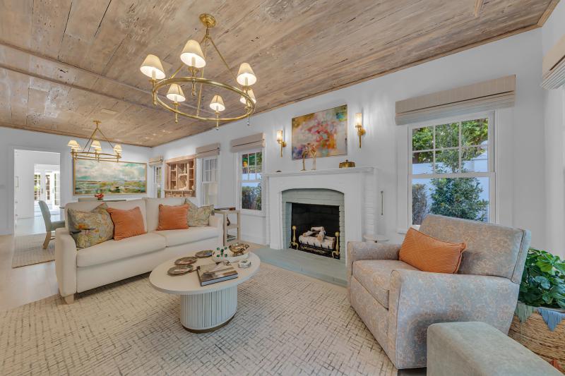  Single Family Homes Photo 2:  Palm Beach,  FL 33480