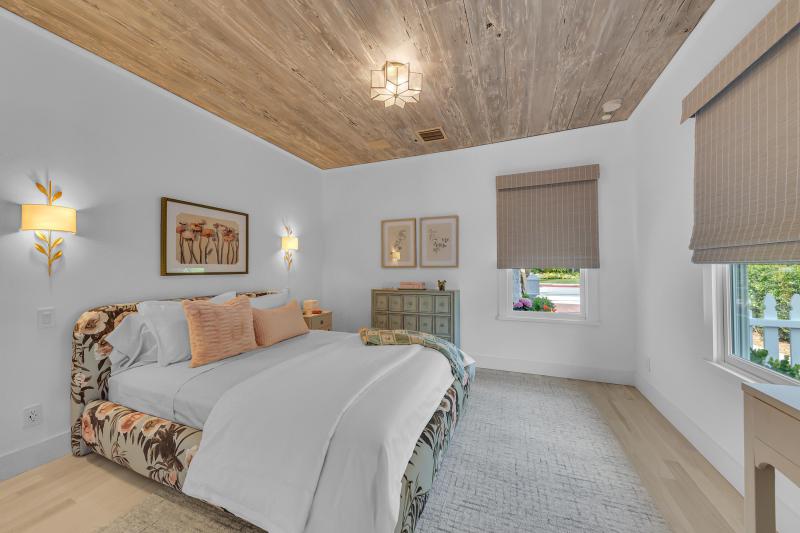  Single Family Homes Photo 23:  Palm Beach,  FL 33480