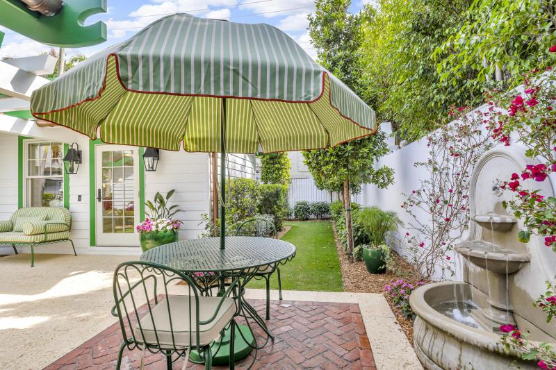  Single Family Homes Photo 39:  Palm Beach,  FL 33480