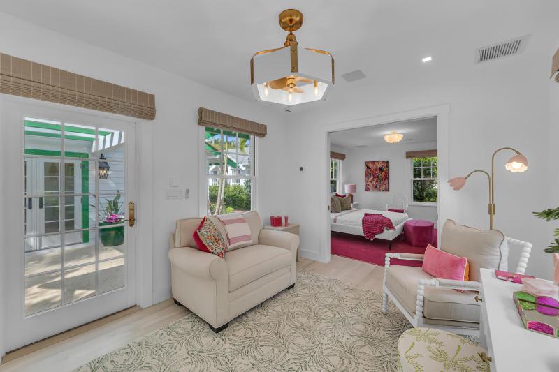  Single Family Homes Photo 44:  Palm Beach,  FL 33480