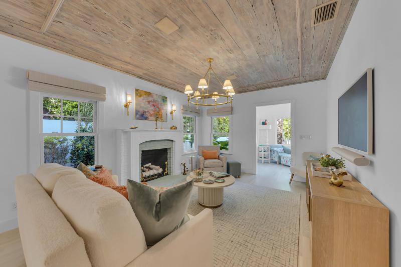  Single Family Homes Photo 6:  Palm Beach,  FL 33480