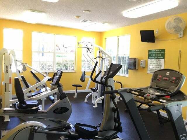  Condo & Townhome Photos