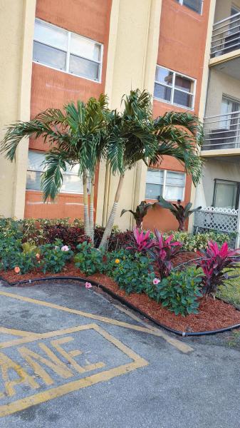 Condo & Townhome Photos