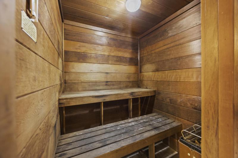  Condo & Townhome Photos