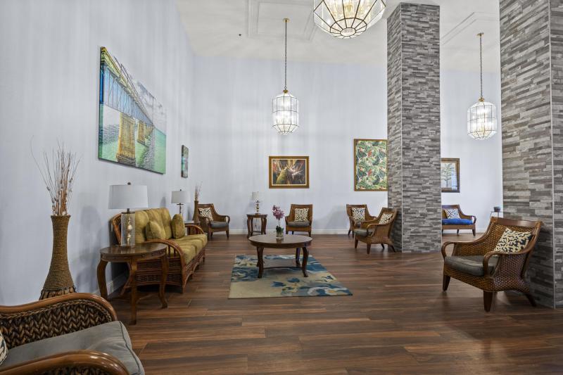  Condo & Townhome Photos