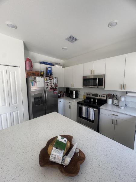  Condo & Townhome Photos