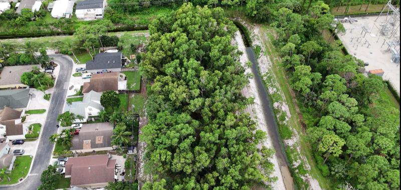  Commercial & Industrial Land Images 