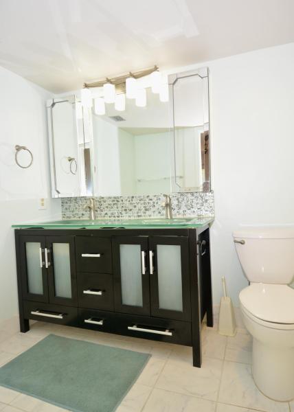  Condo & Townhome Photos