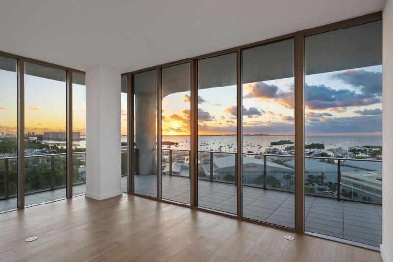  Condo & Townhome Photos