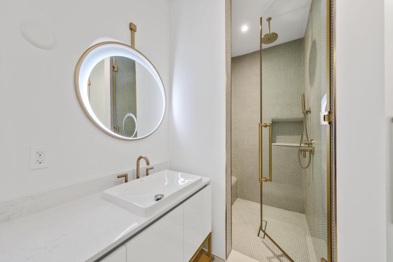  Condo & Townhome Photos