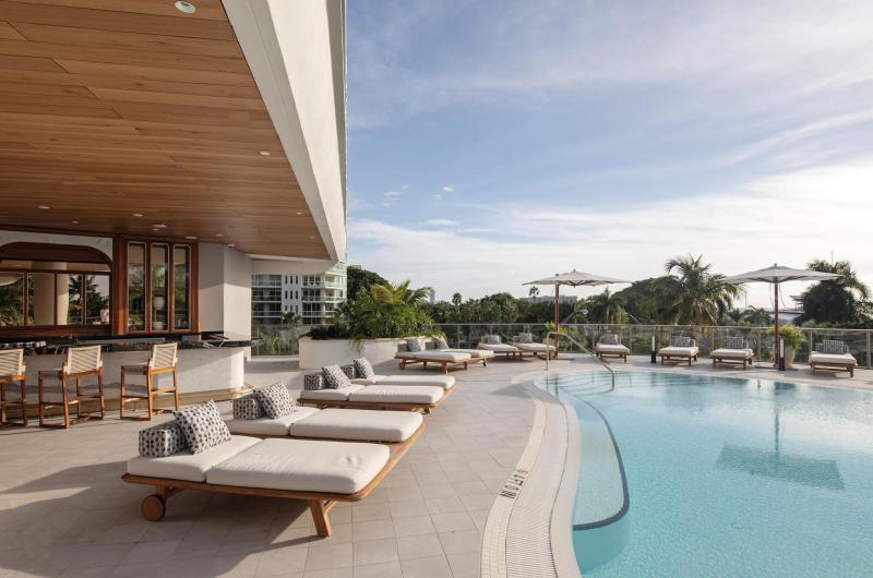  Condo & Townhome Photos