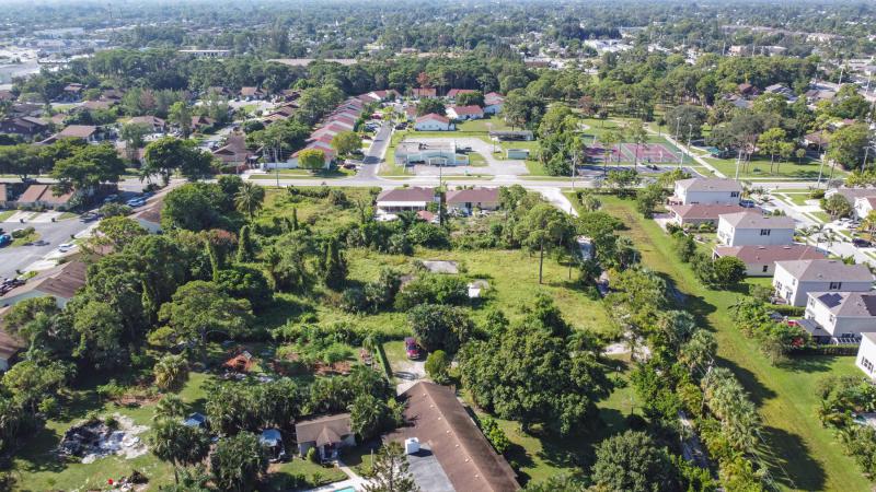  Commercial & Industrial Land Images 