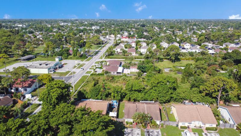  Commercial & Industrial Land Images 