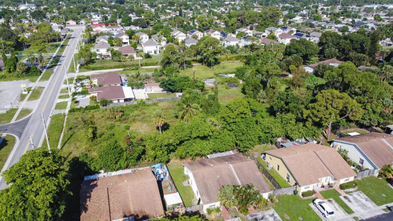  Commercial & Industrial Land Images 
