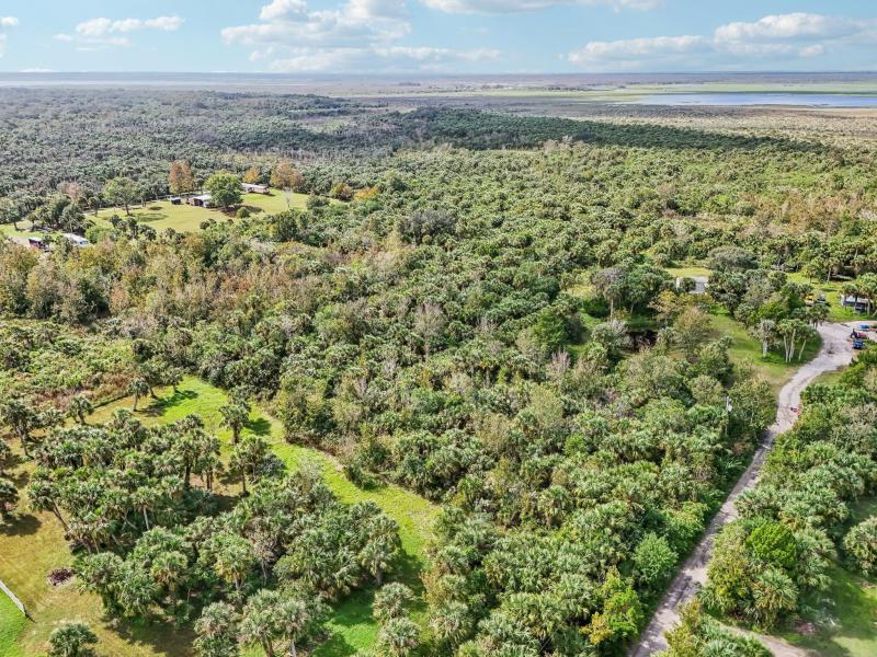  Commercial & Industrial Land Images 