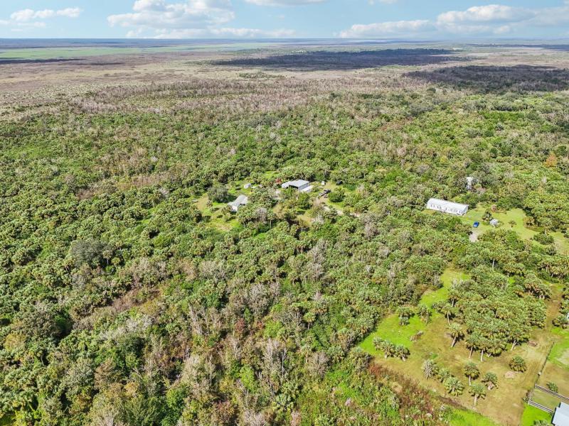  Commercial & Industrial Land Images 