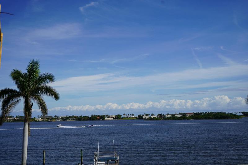  Single Family Homes Photo 17:  West Palm Beach,  FL 33405