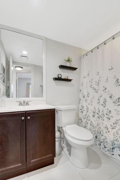  Condo & Townhome Photos