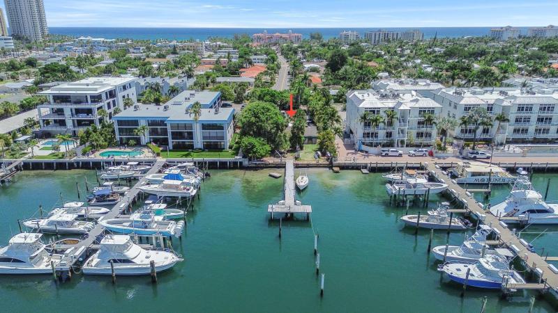  Single Family Homes Photo 10:  Palm Beach Shores,  FL 33404