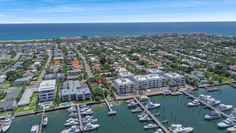  Single Family Homes Photo 14:  Palm Beach Shores,  FL 33404