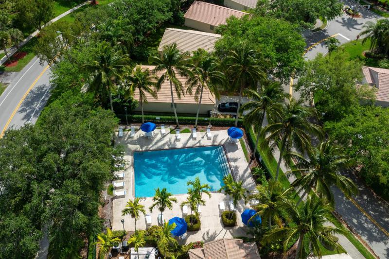  Single Family Homes Photo 19:  Coconut Creek,  FL 33073