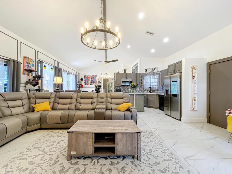  Single Family Homes Photo 8:  Coconut Creek,  FL 33073