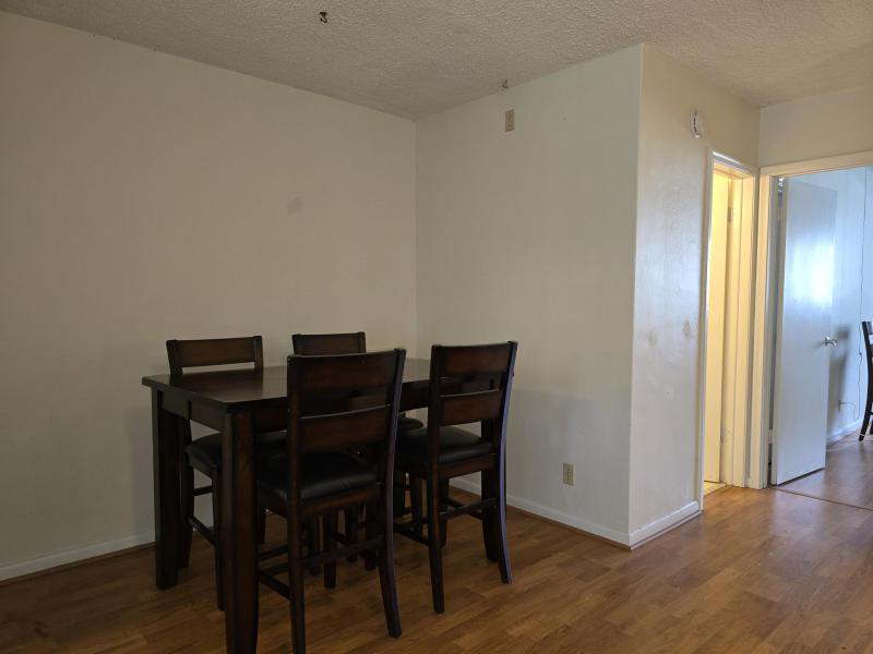  Condo & Townhome Photos
