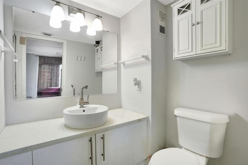  Condo & Townhome Photos