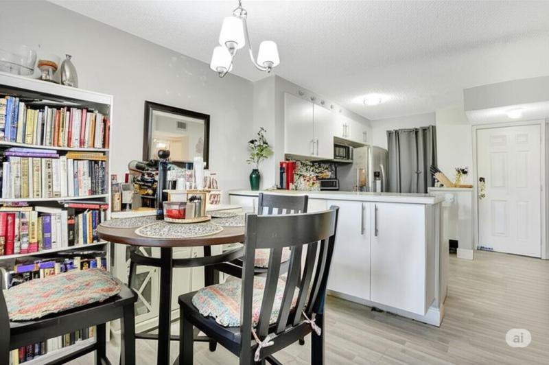  Condo & Townhome Photos