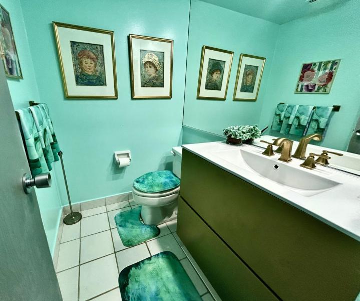  Condo & Townhome Photos