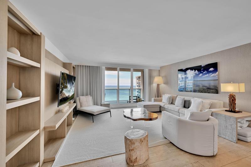  Condo & Townhome Photos