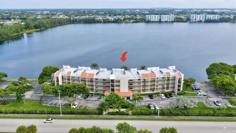 Condo & Townhome Photos