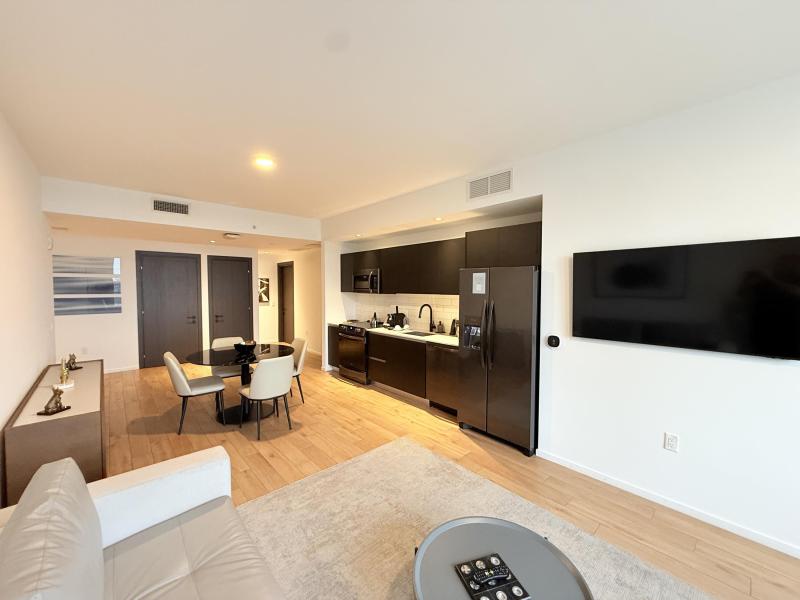  Condo & Townhome Photos