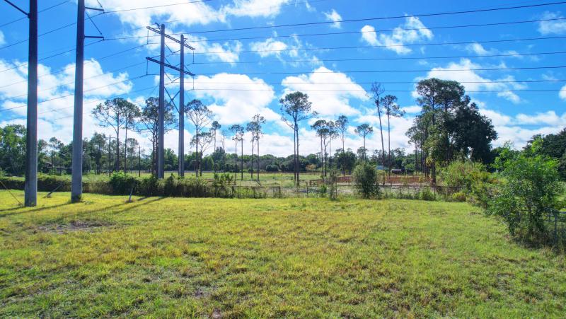  Commercial & Industrial Land Images 