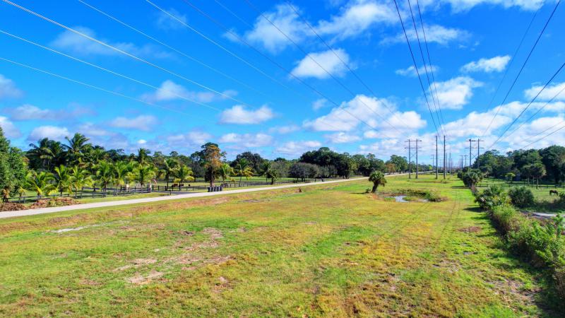  Commercial & Industrial Land Images 