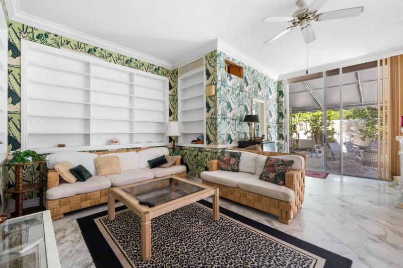  Single Family Homes Photo 18:  Palm Beach,  FL 33480