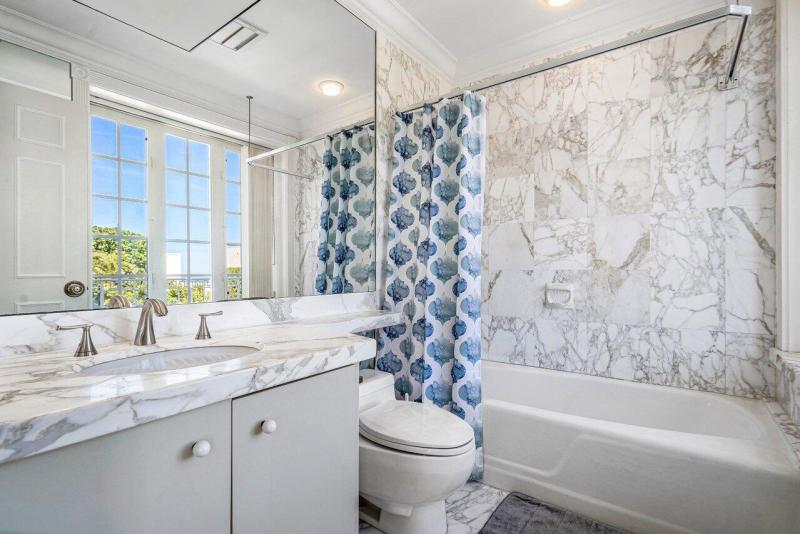  Single Family Homes Photo 31:  Palm Beach,  FL 33480