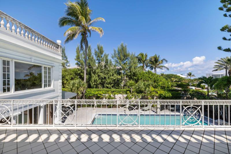  Single Family Homes Photo 8:  Palm Beach,  FL 33480