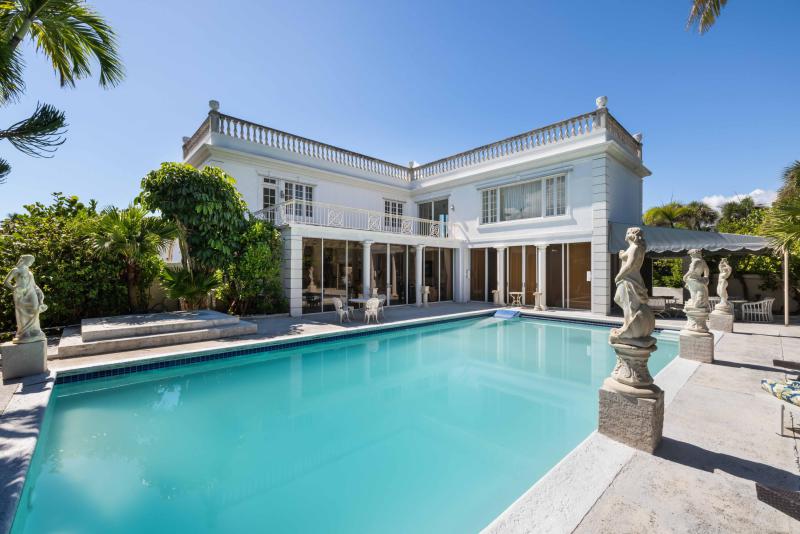  Single Family Homes Photo 9:  Palm Beach,  FL 33480