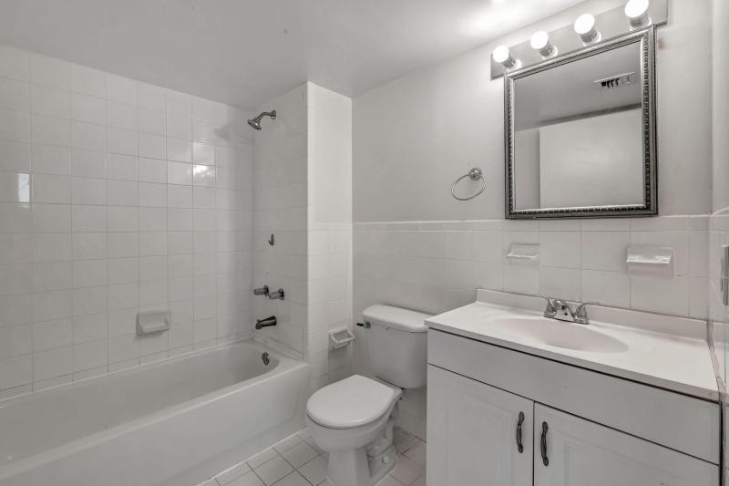  Condo & Townhome Photos