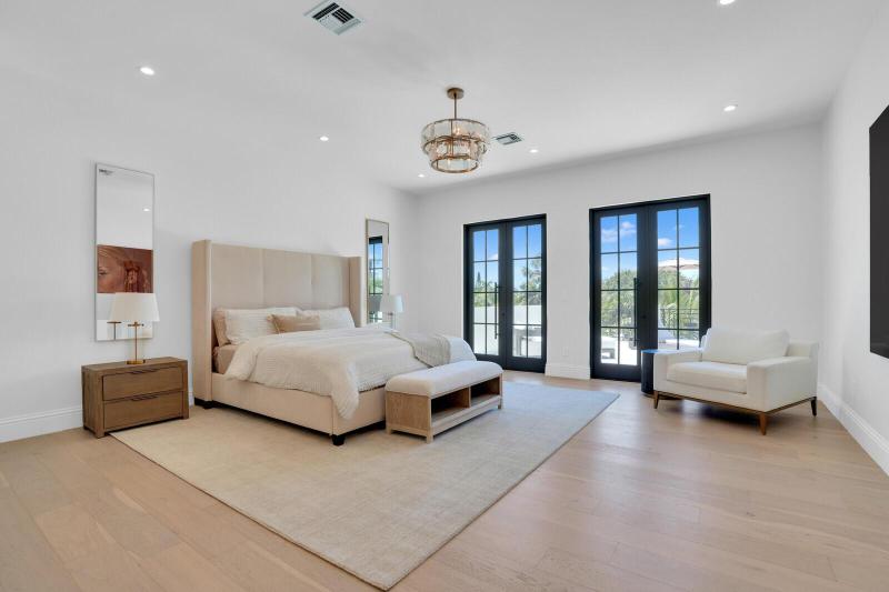  Single Family Homes Photo 17:  West Palm Beach,  FL 33405