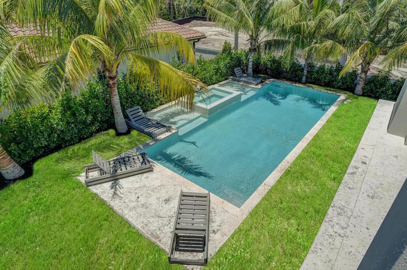 Single Family Homes Photo 38:  West Palm Beach,  FL 33405