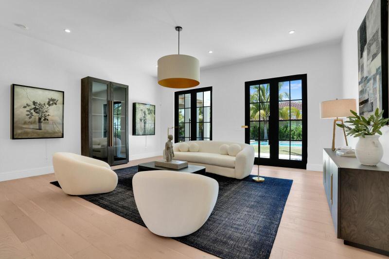  Single Family Homes Photo 4:  West Palm Beach,  FL 33405