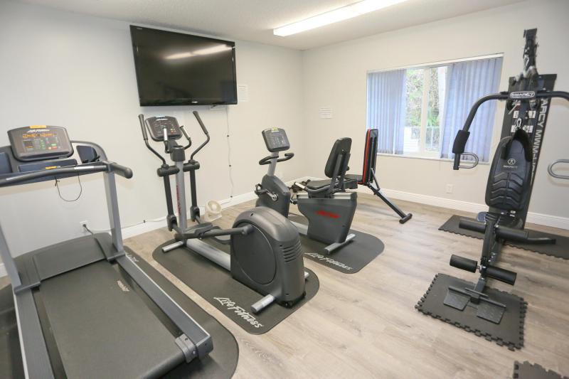  Condo & Townhome Photos