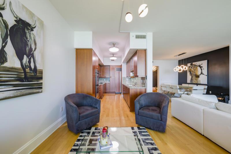  Condo & Townhome Photos