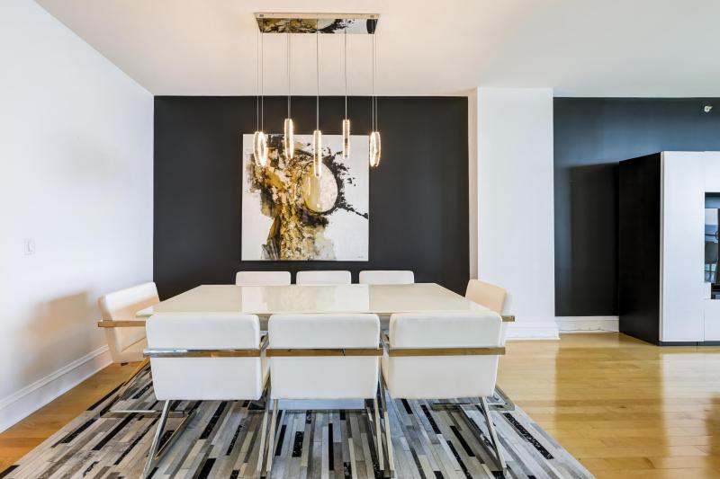  Condo & Townhome Photos